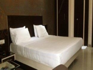 Urmee Hotel Bhubaneswar Bagian luar foto
